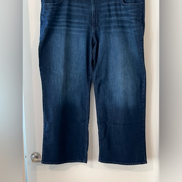Old Navy Wide Leg Jean - Picture 1 of 5